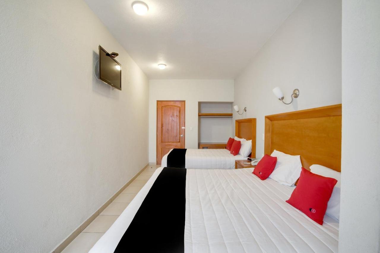 Hotel Пацкуаро Экстерьер фото