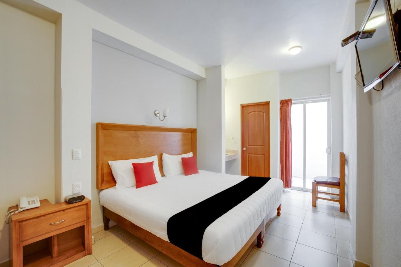 Hotel Пацкуаро Экстерьер фото