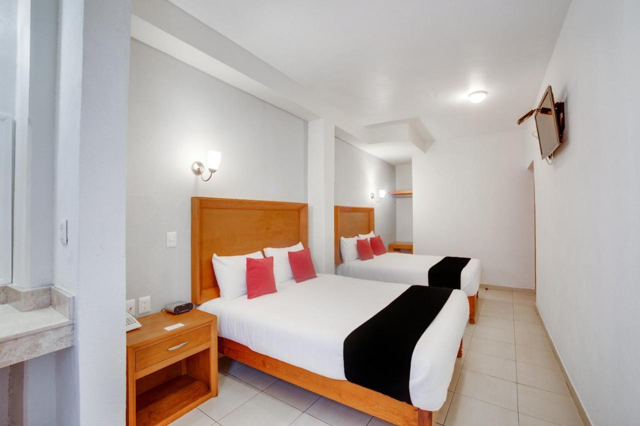 Hotel Пацкуаро Экстерьер фото