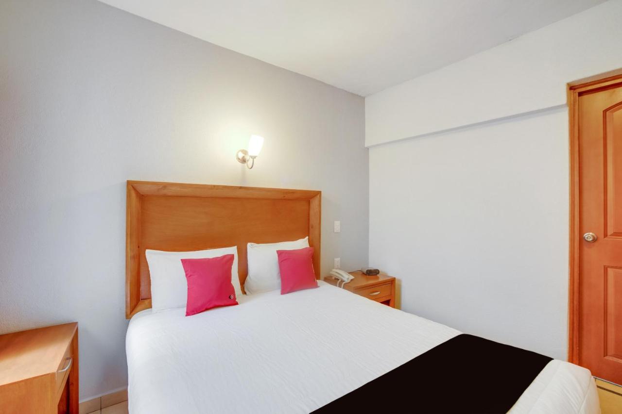Hotel Пацкуаро Экстерьер фото