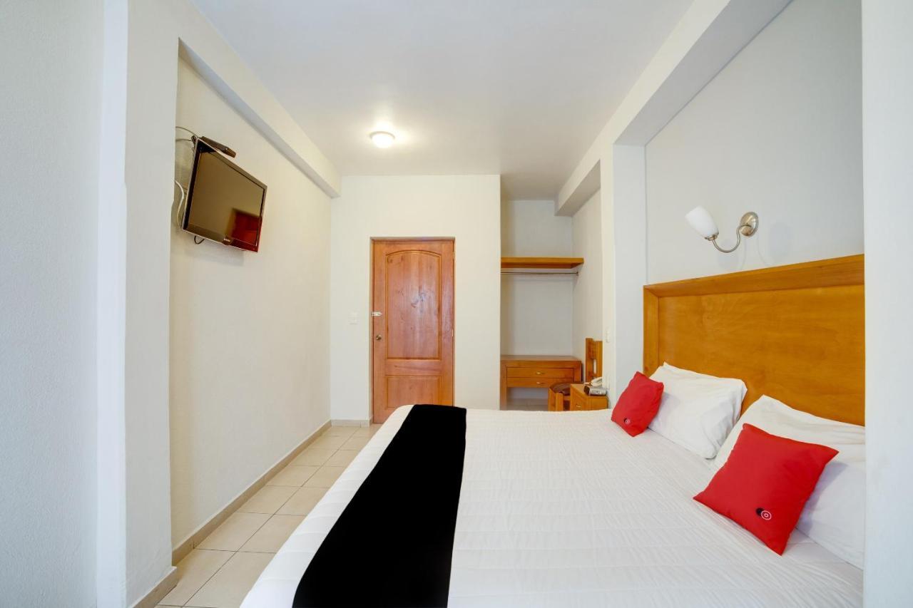 Hotel Пацкуаро Экстерьер фото