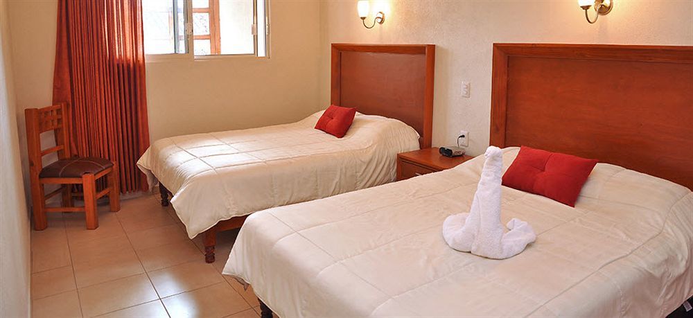Hotel Пацкуаро Экстерьер фото