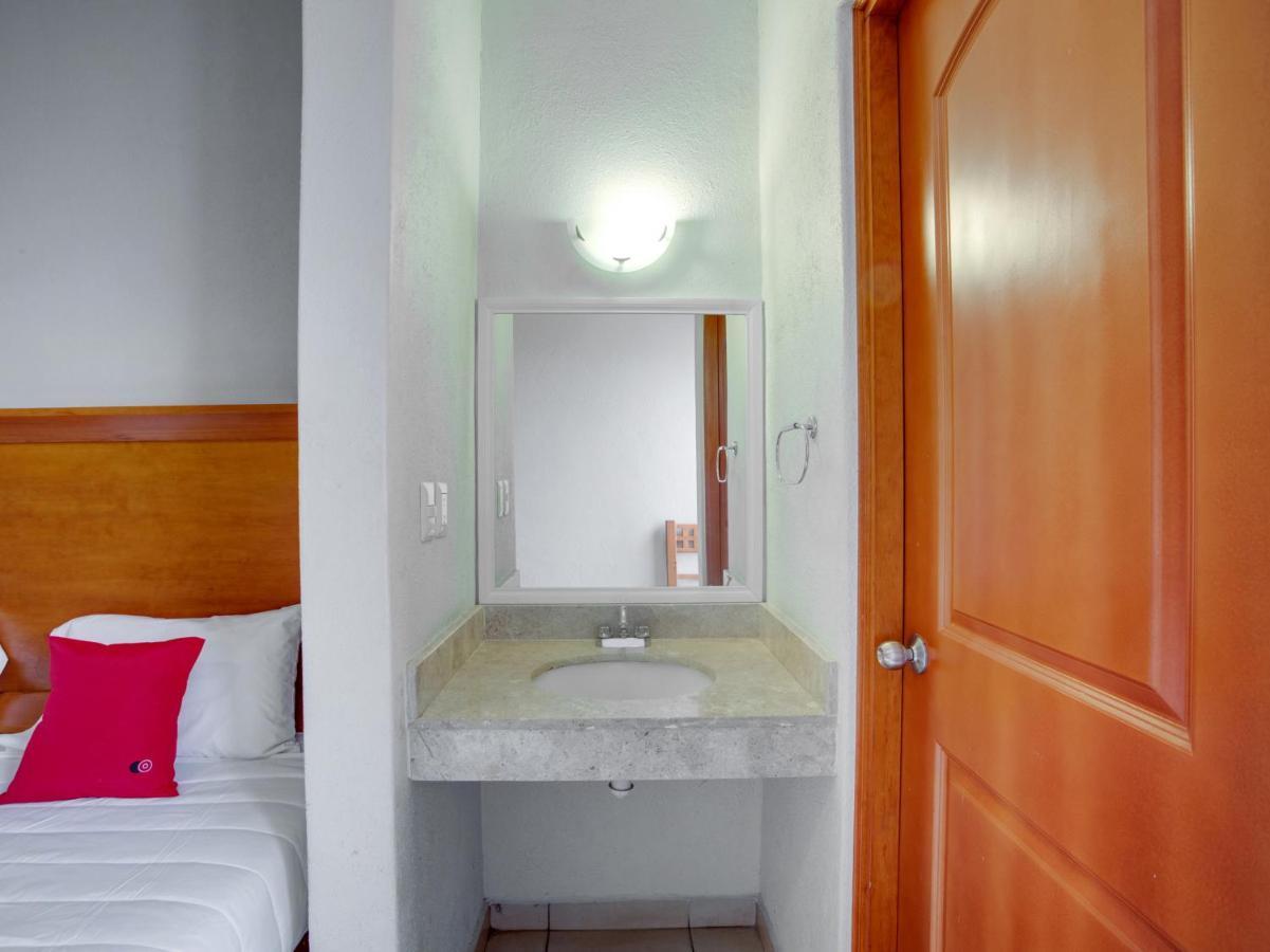 Hotel Пацкуаро Экстерьер фото